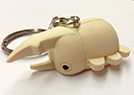 カブトムシ白木キーホルダー